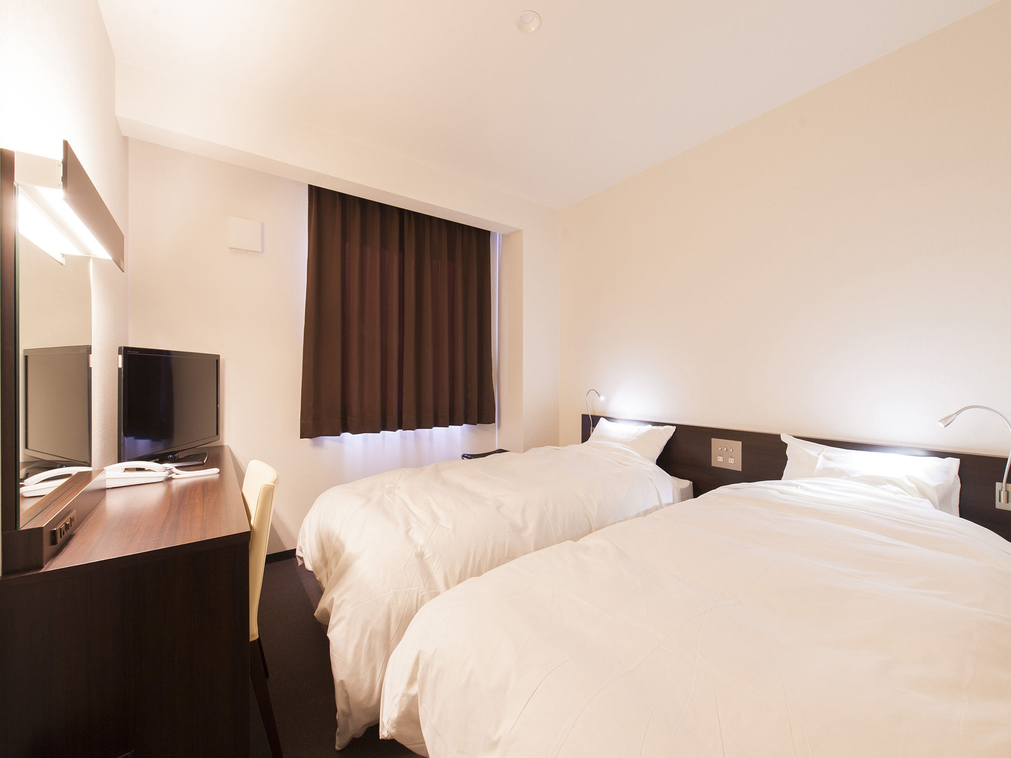 Hana Hotel Fukaya & Spa Buitenkant foto