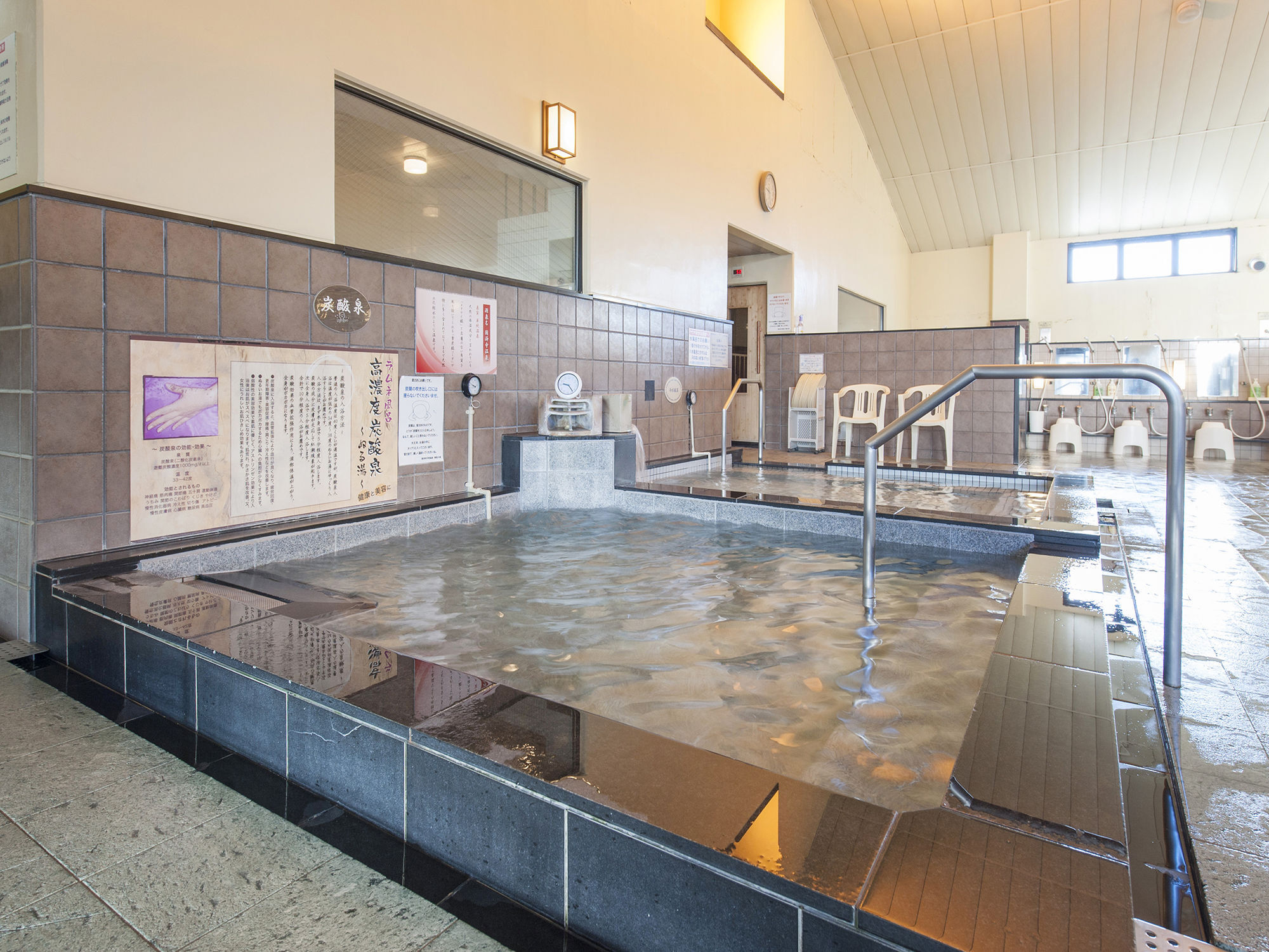 Hana Hotel Fukaya & Spa Buitenkant foto